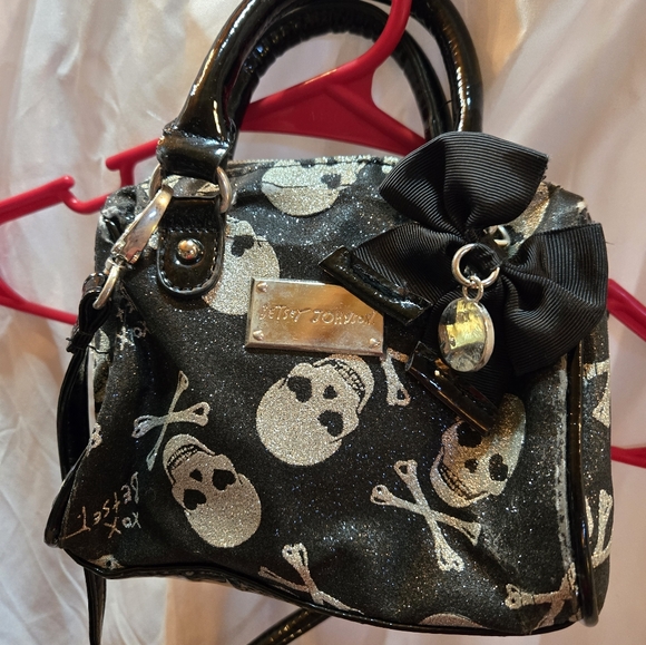 Betsey Johnson small black silver skull purse - Picture 1 of 5